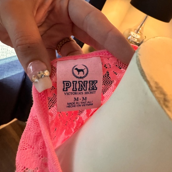 Victoria’s Secret PINK tank top - Picture 4 of 4